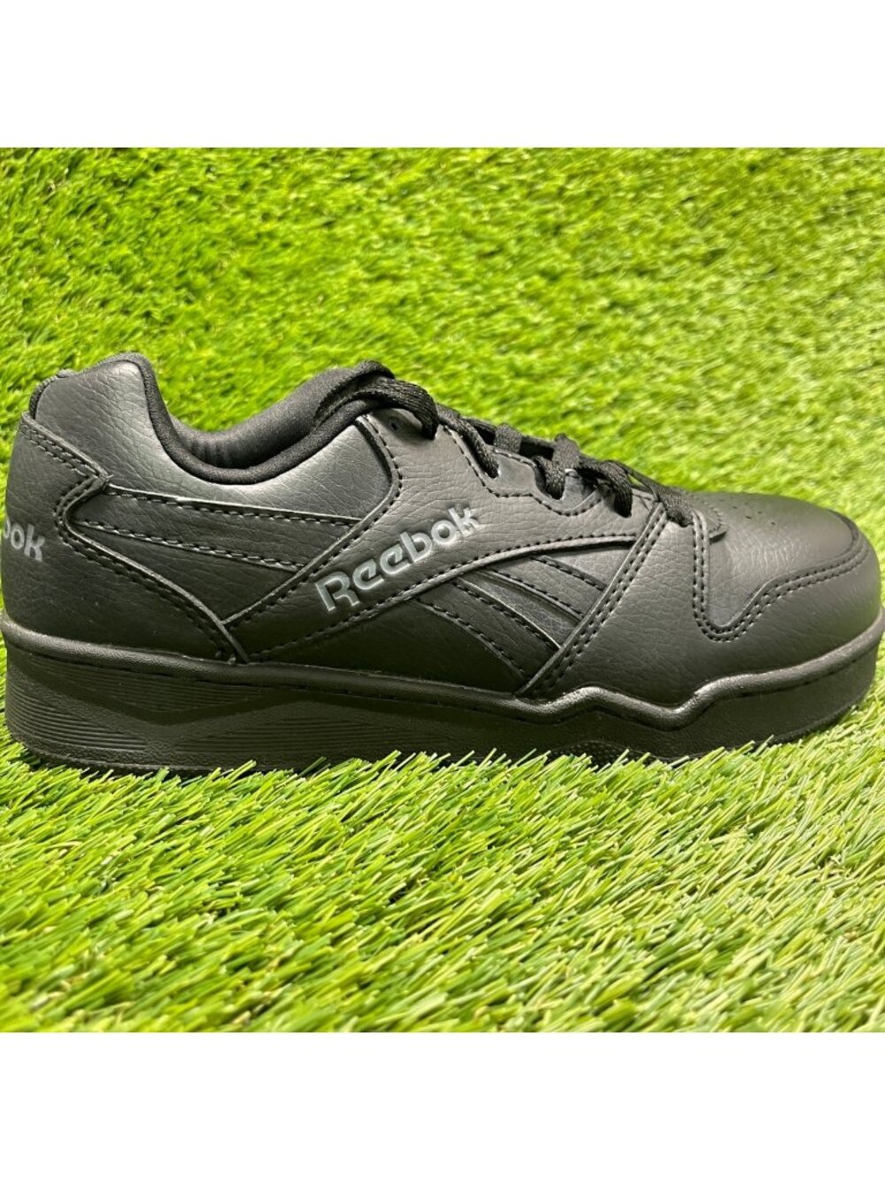 Reebok BB4500 Low Womens Size 7 Black Leather Composite Toe Safety Work Shoes